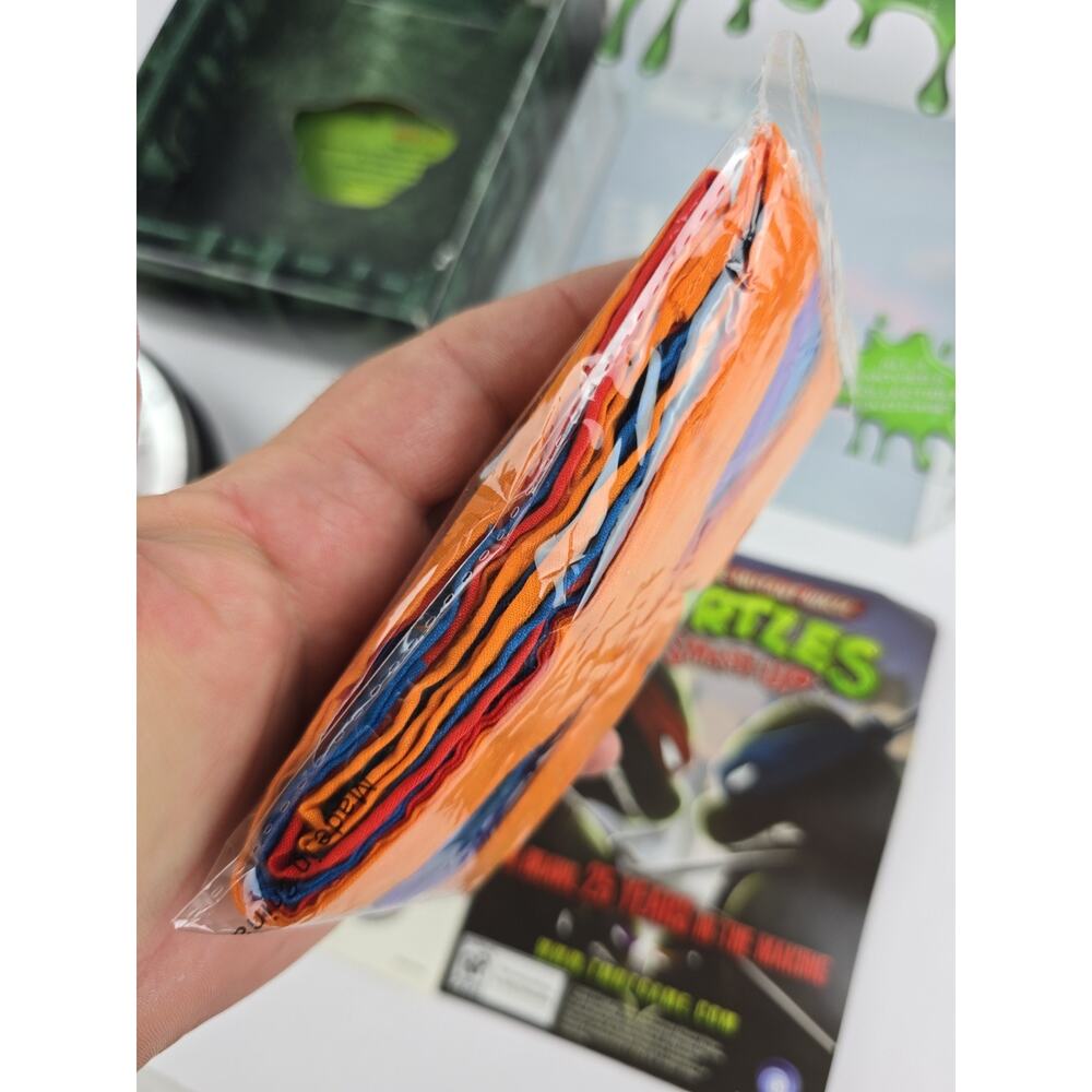 Teenage Mutant Ninja Turtles 25th DVD Collectors Edition 4 DVD & Masks Tattoos - Picture 11 of 12